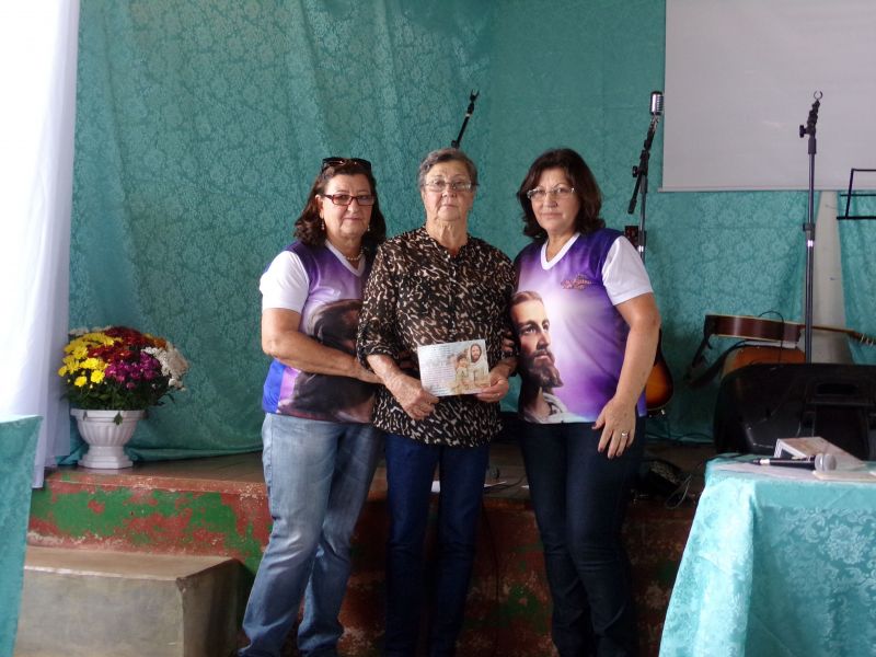 Sra. Maria Honorato, representante da família de Antônio Honorato. 